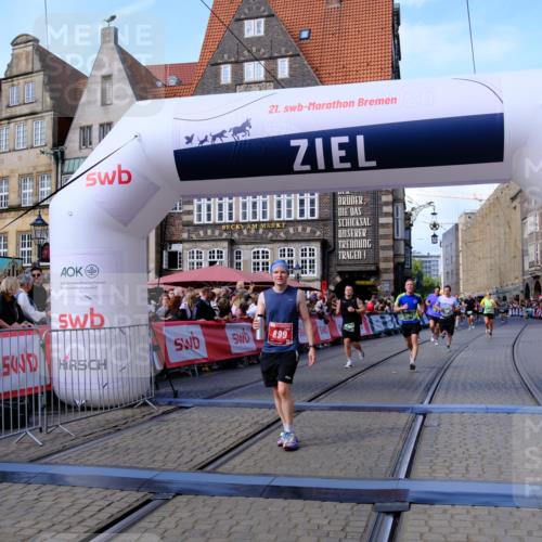 13.09.2026 - 21. swb-Marathon Bremen Tim E. http://msf.ph/oto/10377228 13.09.2026 13:13:14 Ziel 313, 868, 1513, 2350, 2442, 2559, 2801, 2858, 4605, 5379, 5965, 6349, 8029, 8291, 8419, 8798, 9217, 13140 meine-sportfotos.de