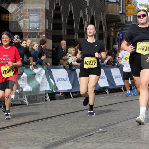 13.09.2026 - 21. swb-Marathon Bremen Strokosch-Dieckow http://msf.ph/oto/10377265 13.09.2026 11:03:26 Ziel 10150, 10185, 10195, 10528, 10531, 10598, 10715, 10727, 10731, 10959, 11070, 11095, 11313, 11493, 11676, 11697, 11830, 11836, 12214, 12421, 12432, 12448, 12483, 10090, 10091, 10327, 10420, 10569, 10902, 10950, 11211, 11411, 11595, 11655, 11746, 12074 meine-sportfotos.de