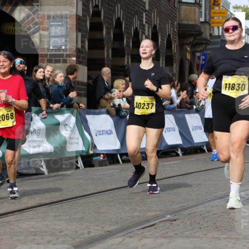 13.09.2026 - 21. swb-Marathon Bremen Strokosch-Dieckow http://msf.ph/oto/10377281 13.09.2026 11:03:26 Ziel 10150, 10185, 10195, 10528, 10531, 10598, 10715, 10727, 10731, 10959, 11070, 11095, 11313, 11493, 11676, 11697, 11830, 11836, 12214, 12421, 12432, 12448, 12483, 10090, 10091, 10327, 10420, 10569, 10902, 10950, 11211, 11411, 11595, 11655, 11746, 12074 meine-sportfotos.de