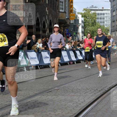 13.09.2026 - 21. swb-Marathon Bremen Strokosch-Dieckow http://msf.ph/oto/10377348 13.09.2026 11:03:27 Ziel 10150, 10185, 10195, 10528, 10531, 10598, 10715, 10727, 10731, 10959, 11070, 11095, 11313, 11493, 11676, 11697, 11830, 11836, 12214, 12421, 12432, 12448, 12483, 10090, 10091, 10327, 10420, 10569, 10902, 10950, 11211, 11411, 11595, 11655, 11746, 12074 meine-sportfotos.de