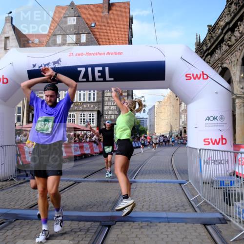 13.09.2026 - 21. swb-Marathon Bremen Tim E. http://msf.ph/oto/10377402 13.09.2026 13:13:20 Ziel 313, 868, 987, 1207, 1513, 2442, 2498, 2559, 2801, 2858, 3625, 4582, 5379, 5769, 5965, 6349, 7874, 8291, 8419, 8798, 9092, 9217, 13140 meine-sportfotos.de