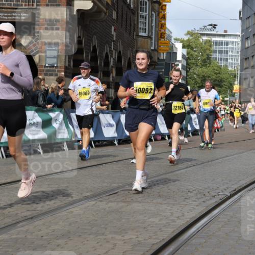 13.09.2026 - 21. swb-Marathon Bremen Strokosch-Dieckow http://msf.ph/oto/10377459 13.09.2026 11:03:29 Ziel 10150, 10185, 10195, 10237, 10528, 10531, 10598, 10715, 10724, 10727, 10731, 10959, 11070, 11095, 11493, 11676, 11830, 11836, 12068, 12214, 12421, 12432, 12483, 10090, 10091, 10327, 10420, 10569, 10902, 10950, 11211, 11411, 11595, 11655, 11746, 12074 meine-sportfotos.de