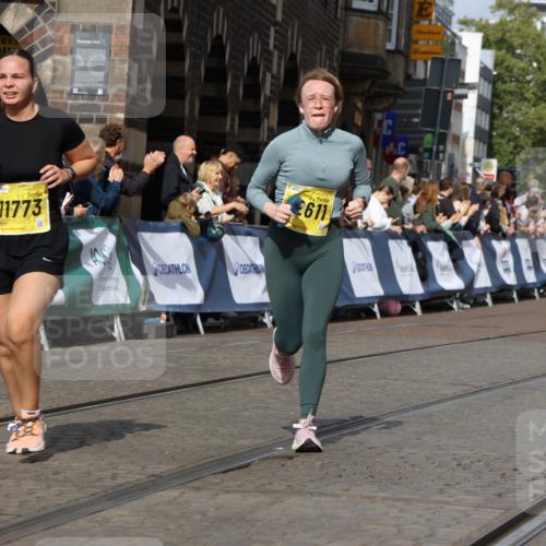 13.09.2026 - 21. swb-Marathon Bremen Strokosch-Dieckow http://msf.ph/oto/10377771 13.09.2026 11:03:34 Ziel 10092, 10150, 10195, 10237, 10309, 10528, 10531, 10598, 10715, 10724, 10727, 10904, 10959, 11070, 11493, 11676, 11830, 11836, 12068, 12184, 12185, 12214, 12421, 12432, 12483, 12611, 10090, 10091, 10327, 10429, 10569, 10796, 10950, 11595, 11868, 12074 meine-sportfotos.de