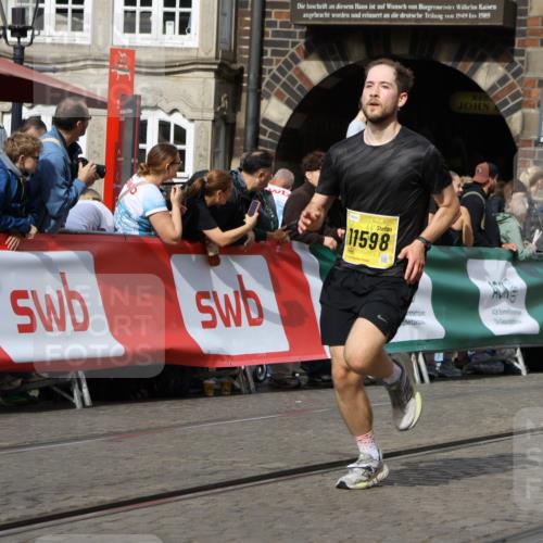 13.09.2026 - 21. swb-Marathon Bremen Strokosch-Dieckow http://msf.ph/oto/10377853 13.09.2026 11:03:37 Ziel 10092, 10150, 10187, 10195, 10237, 10309, 10528, 10531, 10598, 10724, 10727, 10904, 10959, 11070, 11493, 11598, 11676, 11773, 11830, 11836, 12068, 12184, 12185, 12214, 12611, 10090, 10091, 10152, 10327, 10357, 10429, 10569, 10796, 10918, 10950, 11325, 11451, 11595, 11868, 11967, 12074 meine-sportfotos.de