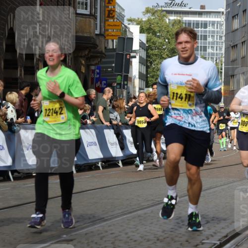 13.09.2026 - 21. swb-Marathon Bremen Strokosch-Dieckow http://msf.ph/oto/10378034 13.09.2026 11:03:42 Ziel 10092, 10150, 10187, 10237, 10309, 10724, 10904, 11211, 11411, 11598, 11773, 11830, 12068, 12184, 12185, 12611, 10152, 10357, 10403, 10429, 10607, 10659, 10720, 10796, 10918, 11149, 11325, 11451, 11511, 11618, 11868, 11967, 12392, 12504 meine-sportfotos.de