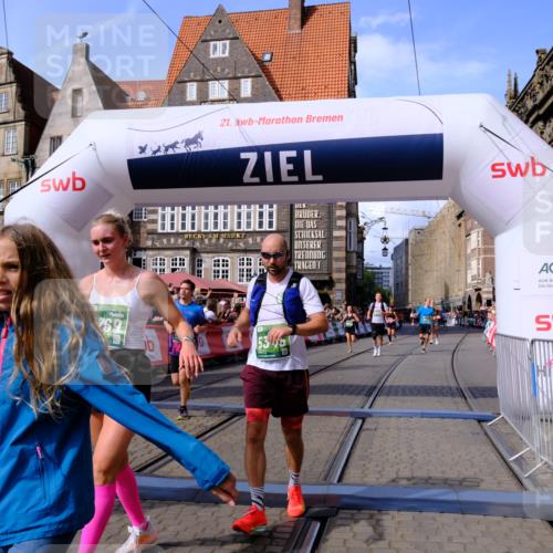 13.09.2026 - 21. swb-Marathon Bremen Tim E. http://msf.ph/oto/10378048 13.09.2026 13:13:35 Ziel 280, 621, 987, 1207, 2130, 2360, 2498, 2962, 3566, 3625, 4582, 5345, 5769, 6038, 6394, 6407, 7874, 8197, 8464, 8568, 8963, 9092 meine-sportfotos.de