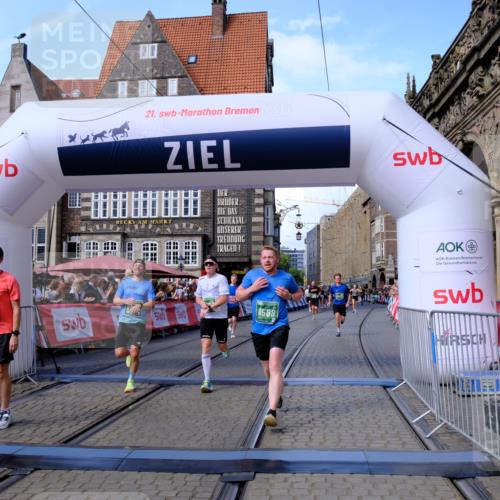 13.09.2026 - 21. swb-Marathon Bremen Tim E. http://msf.ph/oto/10378418 13.09.2026 13:13:48 Ziel 779, 2130, 2360, 2401, 2767, 2882, 6407, 7493, 8477, 8568, 8840, 8963, 9442 meine-sportfotos.de
