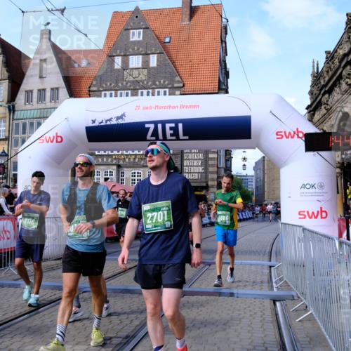 13.09.2026 - 21. swb-Marathon Bremen Tim E. http://msf.ph/oto/10379116 13.09.2026 13:14:28 Ziel 107, 235, 1433, 1542, 1613, 1998, 2043, 2084, 2203, 2701, 2824, 2913, 2922, 4728, 5593, 5610, 5986, 6145, 7029, 7435, 7591, 7659, 7963, 8118, 8886, 8919, 9783, 10105 meine-sportfotos.de
