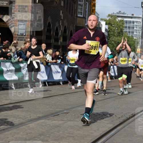 13.09.2026 - 21. swb-Marathon Bremen Strokosch-Dieckow http://msf.ph/oto/10379359 13.09.2026 11:04:13 Ziel 10152, 10357, 10403, 10429, 10607, 10659, 10720, 10726, 10796, 10912, 10918, 11149, 11319, 11325, 11451, 11470, 11471, 11511, 11618, 11868, 11967, 12140, 12260, 12392, 12433, 12504, 10182, 10245, 10526, 10613, 10755, 11214, 11215, 11248, 11336, 11410, 11720, 11740, 12009, 12929 meine-sportfotos.de