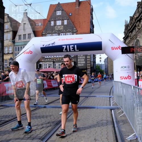 13.09.2026 - 21. swb-Marathon Bremen Tim E. http://msf.ph/oto/10379518 13.09.2026 13:14:44 Ziel 107, 376, 469, 1043, 1125, 1492, 1814, 2043, 2203, 2913, 3085, 3545, 3821, 4452, 4685, 4728, 5794, 5836, 5986, 6130, 6506, 7117, 7659, 7826, 8456, 9783, 9868 meine-sportfotos.de