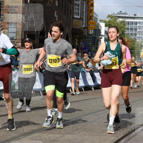 13.09.2026 - 21. swb-Marathon Bremen Strokosch-Dieckow http://msf.ph/oto/10379568 13.09.2026 11:04:16 Ziel 10152, 10357, 10403, 10429, 10607, 10659, 10720, 10726, 10796, 10912, 10913, 10918, 11149, 11318, 11319, 11325, 11451, 11470, 11471, 11511, 11618, 11868, 11909, 11967, 12140, 12260, 12392, 12433, 12504, 10160, 10245, 10526, 10613, 10755, 11214, 11215, 11248, 11410, 11720, 11740, 11761, 12009, 12929 meine-sportfotos.de