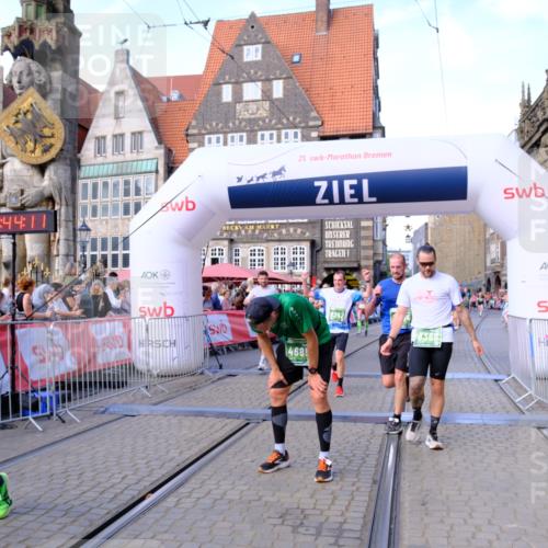 13.09.2026 - 21. swb-Marathon Bremen Tim E. http://msf.ph/oto/10379678 13.09.2026 13:15:00 Ziel 199, 615, 616, 889, 1455, 1748, 2251, 2847, 2971, 2997, 3012, 3057, 3175, 3206, 3821, 3834, 4097, 4226, 4246, 4569, 4586, 4685, 5239, 5315, 5649, 5962, 6472, 7251, 7782, 8366, 8409, 9242, 10016 meine-sportfotos.de