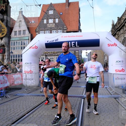 13.09.2026 - 21. swb-Marathon Bremen Tim E. http://msf.ph/oto/10379722 13.09.2026 13:15:01 Ziel 199, 615, 616, 889, 1455, 1748, 2251, 2847, 2971, 2997, 3012, 3057, 3175, 3206, 3821, 3834, 4097, 4226, 4246, 4569, 4586, 4685, 4968, 5239, 5315, 5649, 5962, 6404, 6472, 7251, 7782, 8366, 8409, 9242, 9523, 10016, 13141 meine-sportfotos.de