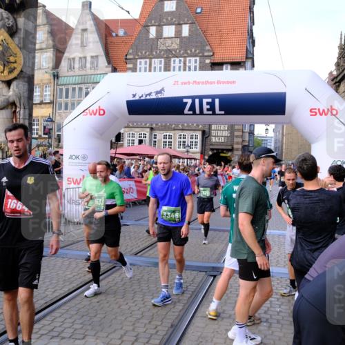 13.09.2026 - 21. swb-Marathon Bremen Tim E. http://msf.ph/oto/10380216 13.09.2026 13:16:04 Ziel 982, 1033, 2733, 3119, 3422, 3536, 3689, 3836, 3991, 4573, 5474, 5533, 5588, 5913, 6481, 6515, 9029, 9122, 9475, 9777, 13149, 13249 meine-sportfotos.de