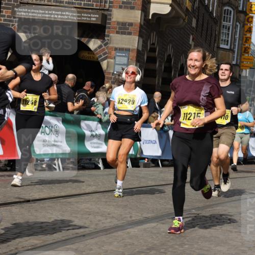 13.09.2026 - 21. swb-Marathon Bremen Strokosch-Dieckow http://msf.ph/oto/10380255 13.09.2026 11:04:34 Ziel 10182, 10245, 10291, 10390, 10516, 10526, 10613, 10671, 10672, 10913, 11214, 11215, 11221, 11318, 11336, 11539, 11720, 11726, 11740, 11909, 12001, 12103, 12113, 12276, 10198, 10283, 10481, 10877, 10940, 11006, 11114, 11364, 11366, 11592, 11705, 12005, 12493, 12495, 12498, 12500, 12502, 12563 meine-sportfotos.de