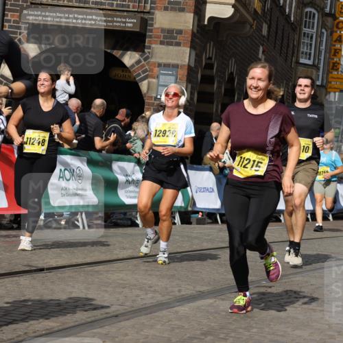 13.09.2026 - 21. swb-Marathon Bremen Strokosch-Dieckow http://msf.ph/oto/10380270 13.09.2026 11:04:34 Ziel 10182, 10245, 10291, 10390, 10516, 10526, 10613, 10671, 10672, 10913, 11214, 11215, 11221, 11318, 11336, 11539, 11720, 11726, 11740, 11909, 12001, 12103, 12113, 12276, 10198, 10283, 10481, 10877, 10940, 11006, 11114, 11364, 11366, 11592, 11705, 12005, 12493, 12495, 12498, 12500, 12502, 12563 meine-sportfotos.de