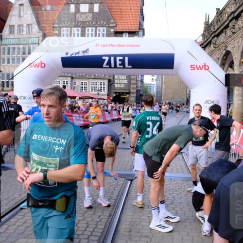 13.09.2026 - 21. swb-Marathon Bremen Tim E. http://msf.ph/oto/10380432 13.09.2026 13:16:13 Ziel 145, 982, 1955, 2623, 2733, 3119, 3149, 3422, 3689, 3836, 3991, 4128, 4823, 5430, 5474, 5588, 5913, 6481, 7307, 7413, 8487, 9122, 9278, 13149, 13249 meine-sportfotos.de