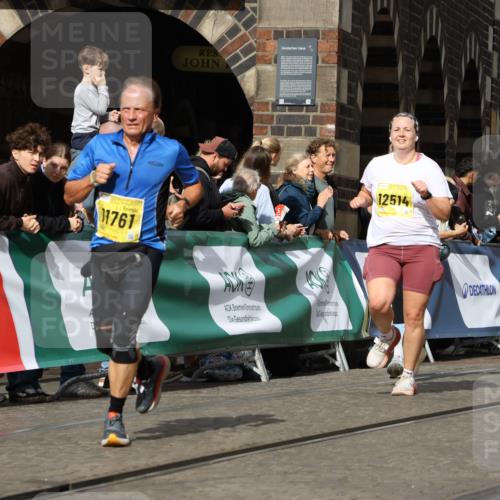 13.09.2026 - 21. swb-Marathon Bremen Strokosch-Dieckow http://msf.ph/oto/10380484 13.09.2026 11:04:41 Ziel 10182, 10245, 10291, 10526, 10613, 10755, 11214, 11215, 11221, 11248, 11336, 11410, 11720, 11726, 11740, 12009, 12276, 12929, 10198, 10283, 10315, 10729, 10741, 10855, 10856, 10940, 11006, 11133, 11272, 11366, 11395, 11518, 11705, 11757, 11939, 12005, 12420, 12493, 12495, 12498, 12500, 12502, 12563 meine-sportfotos.de