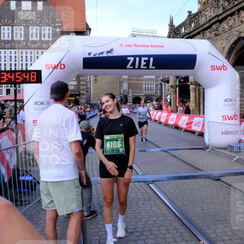 13.09.2026 - 21. swb-Marathon Bremen Tim E. http://msf.ph/oto/10380498 13.09.2026 13:16:37 Ziel 481, 663, 740, 755, 792, 1162, 1605, 2604, 5554, 5963, 6106, 6721, 6744, 7053, 7603, 7801, 8398, 9031, 9115, 13008 meine-sportfotos.de