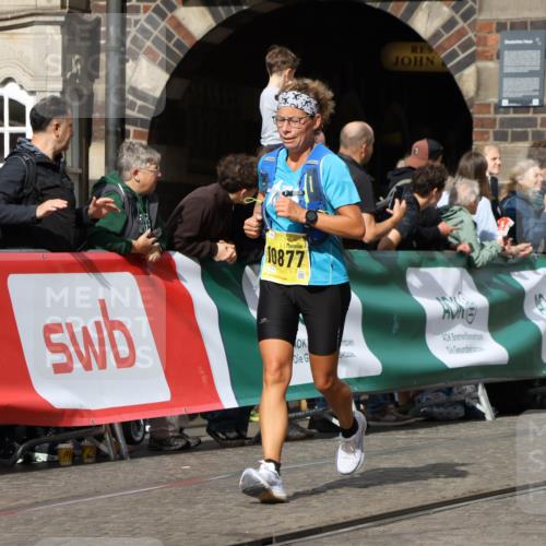13.09.2026 - 21. swb-Marathon Bremen Strokosch-Dieckow http://msf.ph/oto/10380620 13.09.2026 11:04:45 Ziel 10160, 10182, 10245, 10526, 10613, 10711, 10755, 11214, 11215, 11248, 11336, 11410, 11720, 11740, 11761, 11991, 12009, 12929, 10198, 10315, 10465, 10729, 10741, 10850, 10855, 10856, 10940, 10975, 11006, 11133, 11272, 11395, 11518, 11757, 11939, 12005, 12235, 12420, 12493, 12495, 12498, 12500, 12502, 12522, 12563 meine-sportfotos.de