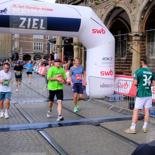 13.09.2026 - 21. swb-Marathon Bremen Tim E. http://msf.ph/oto/10380825 13.09.2026 13:16:47 Ziel 755, 792, 816, 1076, 1162, 2604, 5255, 5554, 5963, 6367, 7053, 7603, 7801, 8171, 8288 meine-sportfotos.de