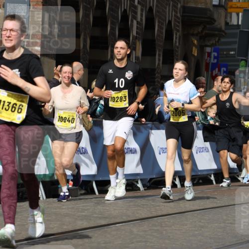 13.09.2026 - 21. swb-Marathon Bremen Strokosch-Dieckow http://msf.ph/oto/10380958 13.09.2026 11:04:52 Ziel 10160, 10245, 10481, 10526, 10711, 10755, 10877, 11114, 11214, 11215, 11248, 11364, 11410, 11592, 11740, 11761, 11991, 12009, 12929, 10370, 10465, 10718, 10741, 10850, 10975, 11133, 11281, 11939, 12002, 12064, 12099, 12235, 12522 meine-sportfotos.de