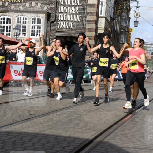 13.09.2026 - 21. swb-Marathon Bremen Strokosch-Dieckow http://msf.ph/oto/10381414 13.09.2026 11:04:59 Ziel 10160, 10198, 10283, 10481, 10711, 10877, 10940, 11006, 11114, 11364, 11366, 11592, 11705, 11761, 11991, 12005, 12493, 12495, 12498, 12500, 12502, 12563, 10370, 10465, 10576, 10718, 10800, 10850, 10975, 10995, 11102, 11105, 11157, 11218, 11281, 11326, 11584, 11616, 11722, 11900, 12002, 12011, 12064, 12079, 12080, 12099, 12335 meine-sportfotos.de