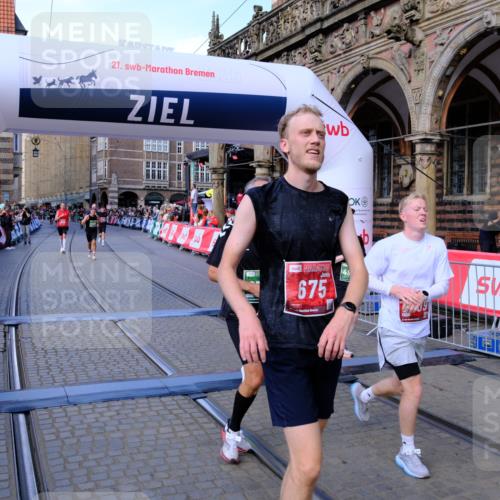 13.09.2026 - 21. swb-Marathon Bremen Tim E. http://msf.ph/oto/10381514 13.09.2026 13:17:37 Ziel 842, 2052, 3148, 4805, 6095, 6624, 6734, 6759, 6803, 8253, 8418, 8532, 8714 meine-sportfotos.de
