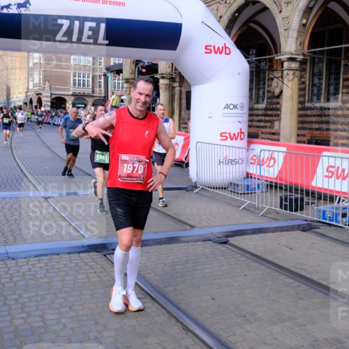 13.09.2026 - 21. swb-Marathon Bremen Tim E. http://msf.ph/oto/10381667 13.09.2026 13:17:47 Ziel 560, 842, 2008, 2234, 3148, 3760, 4171, 5041, 5550, 6095, 6734, 6803, 7901, 8100, 8250, 8253, 8446, 8532, 8714, 9075, 9400 meine-sportfotos.de