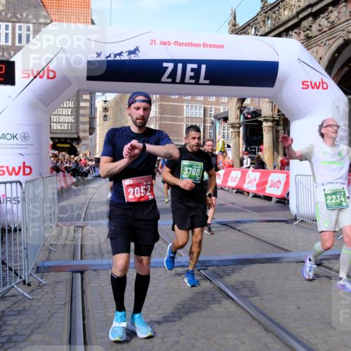 13.09.2026 - 21. swb-Marathon Bremen Tim E. http://msf.ph/oto/10381884 13.09.2026 13:18:01 Ziel 771, 1297, 2008, 2125, 2234, 2812, 3051, 3192, 3760, 4171, 4286, 4374, 4498, 4499, 4620, 5041, 5530, 5550, 5817, 7901, 8100, 8250, 9400, 9505, 13107 meine-sportfotos.de