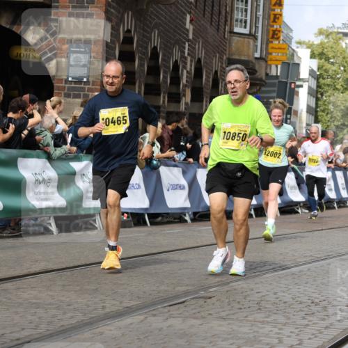 13.09.2026 - 21. swb-Marathon Bremen Strokosch-Dieckow http://msf.ph/oto/10381966 13.09.2026 11:05:09 Ziel 10198, 10283, 10315, 10481, 10729, 10741, 10855, 10856, 10940, 11006, 11133, 11272, 11364, 11366, 11395, 11518, 11592, 11705, 11757, 11939, 12005, 12235, 12420, 12493, 12495, 12498, 12500, 12502, 12563, 10411, 10576, 10697, 10717, 10802, 10995, 11102, 11157, 11218, 11326, 11334, 11616, 12011, 12079, 12080 meine-sportfotos.de