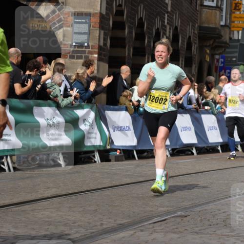 13.09.2026 - 21. swb-Marathon Bremen Strokosch-Dieckow http://msf.ph/oto/10381990 13.09.2026 11:05:12 Ziel 10198, 10283, 10315, 10465, 10481, 10729, 10741, 10850, 10855, 10856, 10940, 10975, 11006, 11133, 11272, 11366, 11395, 11518, 11705, 11757, 11939, 12005, 12235, 12420, 12493, 12495, 12498, 12500, 12502, 12522, 12563, 10411, 10576, 10697, 10717, 10802, 10995, 11146, 11326, 11334, 11394, 12011, 12079, 12080, 12251 meine-sportfotos.de