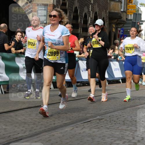 13.09.2026 - 21. swb-Marathon Bremen Strokosch-Dieckow http://msf.ph/oto/10382222 13.09.2026 11:05:16 Ziel 10198, 10283, 10315, 10465, 10729, 10741, 10850, 10855, 10856, 10940, 10975, 11006, 11133, 11272, 11395, 11518, 11757, 11939, 12002, 12005, 12064, 12235, 12420, 12493, 12495, 12498, 12500, 12502, 12522, 12563, 10186, 10411, 10432, 10717, 10802, 11146, 11314, 11334, 11387, 11394, 11521, 11571, 11572, 12055, 12251, 12330 meine-sportfotos.de