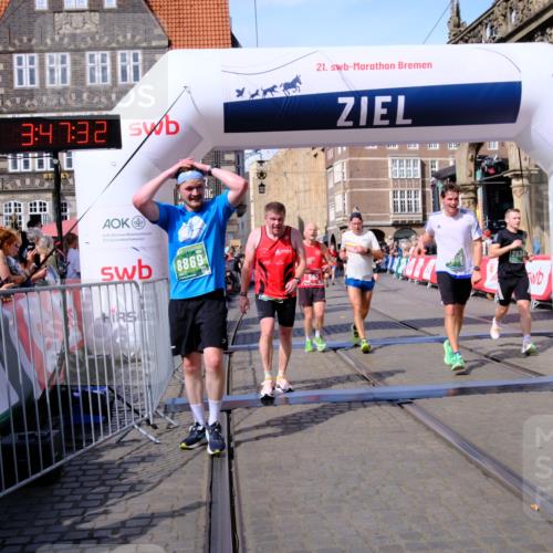 13.09.2026 - 21. swb-Marathon Bremen Tim E. http://msf.ph/oto/10382256 13.09.2026 13:18:21 Ziel 948, 1631, 1797, 1872, 2001, 2260, 2634, 2671, 3241, 3458, 3514, 3634, 4131, 4733, 5292, 5695, 5935, 5948, 6152, 6290, 6448, 8094, 8805, 8869, 8943, 8944, 9134, 9595, 9596, 9609, 9837, 13041 meine-sportfotos.de