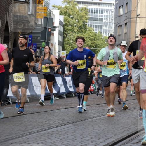 13.09.2026 - 21. swb-Marathon Bremen Strokosch-Dieckow http://msf.ph/oto/10382383 13.09.2026 11:05:21 Ziel 10315, 10370, 10465, 10718, 10729, 10741, 10800, 10850, 10855, 10856, 10975, 11105, 11133, 11272, 11281, 11395, 11518, 11584, 11722, 11757, 11900, 11939, 12002, 12064, 12099, 12235, 12335, 12420, 12522, 10186, 10259, 10260, 10432, 10717, 10864, 11146, 11314, 11334, 11387, 11394, 11520, 11521, 11571, 11572, 11724, 11791, 11892, 12055, 12251, 12273, 12330, 12362 meine-sportfotos.de