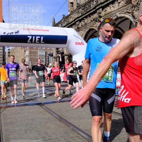 13.09.2026 - 21. swb-Marathon Bremen Tim E. http://msf.ph/oto/10382474 13.09.2026 13:18:29 Ziel 1631, 1872, 2260, 2671, 3241, 3458, 3514, 3634, 4131, 4733, 5292, 5460, 5695, 5948, 6152, 6290, 6448, 7491, 7954, 8094, 8943, 8944, 9134, 9609, 10065 meine-sportfotos.de
