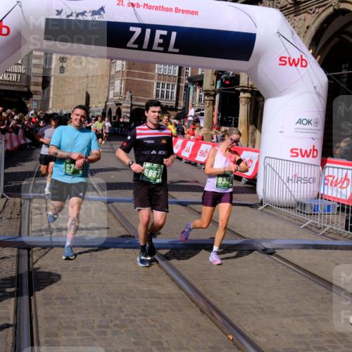 13.09.2026 - 21. swb-Marathon Bremen Tim E. http://msf.ph/oto/10383059 13.09.2026 13:19:03 Ziel 307, 465, 2324, 2948, 3631, 4120, 4413, 4642, 4916, 5277, 5867, 6787, 7104, 7163, 7602, 8540, 8743, 9327, 9833 meine-sportfotos.de