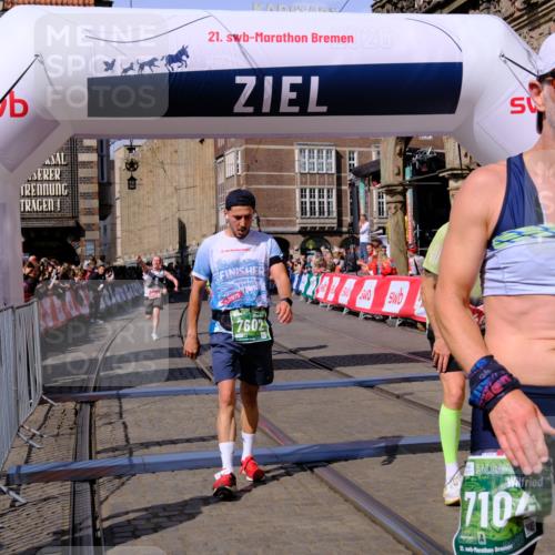 13.09.2026 - 21. swb-Marathon Bremen Tim E. http://msf.ph/oto/10383180 13.09.2026 13:19:14 Ziel 307, 2007, 4857, 4916, 5277, 6310, 7104, 7154, 7163, 7602, 7647, 7686, 7791, 9512, 13184 meine-sportfotos.de