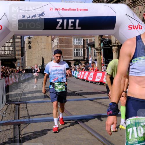 13.09.2026 - 21. swb-Marathon Bremen Tim E. http://msf.ph/oto/10383190 13.09.2026 13:19:14 Ziel 307, 2007, 4857, 4916, 5277, 6310, 7104, 7154, 7163, 7602, 7647, 7686, 7791, 9512, 13184 meine-sportfotos.de