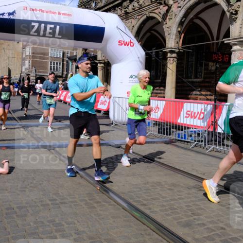 13.09.2026 - 21. swb-Marathon Bremen Tim E. http://msf.ph/oto/10383341 13.09.2026 13:19:40 Ziel 189, 666, 1599, 2423, 2535, 3182, 3508, 4319, 4455, 5172, 5371, 6008, 6633, 7268, 7754, 7945, 8153, 9552, 9638, 9805 meine-sportfotos.de