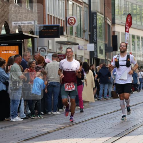 13.09.2026 - 21. swb-Marathon Bremen Strokosch-Dieckow http://msf.ph/oto/10383358 13.09.2026 12:49:02 Ziel 1483, 314, 934, 1428, 1917 meine-sportfotos.de