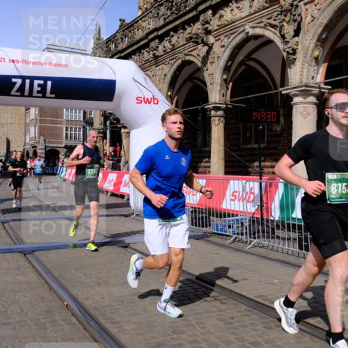 13.09.2026 - 21. swb-Marathon Bremen Tim E. http://msf.ph/oto/10383401 13.09.2026 13:19:52 Ziel 161, 461, 926, 1010, 1232, 1281, 1468, 1535, 1642, 2906, 4319, 4455, 4977, 4978, 7037, 7140, 7268, 7945, 8153, 8185, 9984, 13163 meine-sportfotos.de