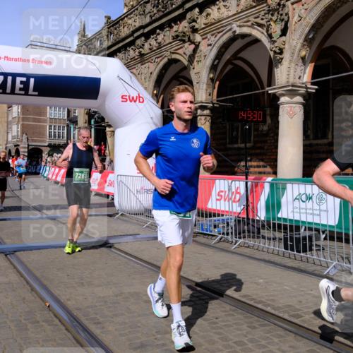 13.09.2026 - 21. swb-Marathon Bremen Tim E. http://msf.ph/oto/10383415 13.09.2026 13:19:52 Ziel 161, 461, 926, 1010, 1232, 1281, 1468, 1535, 1642, 2906, 4319, 4455, 4977, 4978, 7037, 7140, 7268, 7945, 8153, 8185, 9984, 13163 meine-sportfotos.de