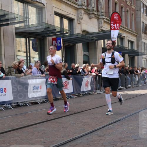 13.09.2026 - 21. swb-Marathon Bremen Strokosch-Dieckow http://msf.ph/oto/10383564 13.09.2026 12:49:08 Ziel 968, 1483, 934, 1428, 1917 meine-sportfotos.de