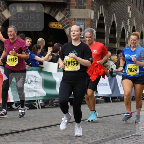 13.09.2026 - 21. swb-Marathon Bremen Strokosch-Dieckow http://msf.ph/oto/10383568 13.09.2026 11:05:55 Ziel 10168, 10186, 10238, 10259, 10260, 10432, 10457, 10864, 11146, 11314, 11387, 11394, 11520, 11521, 11571, 11572, 11724, 11791, 11892, 11947, 12055, 12156, 12251, 12273, 12330, 12362, 12501, 10204, 10375, 10619, 10662, 11029, 11132, 11156, 11674, 11775, 11786, 12186, 12486 meine-sportfotos.de