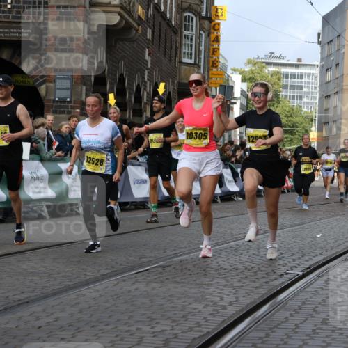 13.09.2026 - 21. swb-Marathon Bremen Strokosch-Dieckow http://msf.ph/oto/10383836 13.09.2026 11:06:00 Ziel 10168, 10238, 10259, 10260, 10305, 10457, 10864, 11024, 11314, 11387, 11520, 11521, 11724, 11791, 11892, 11947, 12156, 12273, 12330, 12362, 12378, 12501, 12523, 12773, 10204, 10375, 10662, 11029, 11156, 11460, 11674, 11690, 11775, 11786, 12486 meine-sportfotos.de