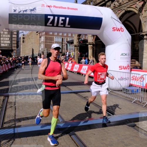 13.09.2026 - 21. swb-Marathon Bremen Tim E. http://msf.ph/oto/10383840 13.09.2026 13:21:34 Ziel 226, 2979, 3202, 3450, 3534, 4234, 4362, 4445, 4484, 4519, 4734, 6357, 6862, 8323, 8408, 8791, 9267, 9268, 9514, 9900 meine-sportfotos.de