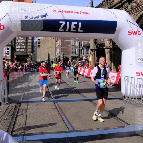 13.09.2026 - 21. swb-Marathon Bremen Tim E. http://msf.ph/oto/10384385 13.09.2026 13:22:10 Ziel 141, 572, 1209, 2051, 2397, 3290, 3338, 3695, 3774, 3934, 4581, 4735, 5193, 6865, 6976, 7098, 8438, 8924, 8947, 9421, 9599, 10120 meine-sportfotos.de