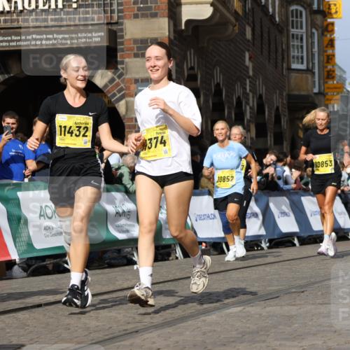 13.09.2026 - 21. swb-Marathon Bremen Strokosch-Dieckow http://msf.ph/oto/10384498 13.09.2026 11:06:32 Ziel 10204, 10375, 10376, 10662, 10681, 10682, 11029, 11156, 11340, 11374, 11432, 11460, 11674, 11690, 11775, 11786, 11849, 12479, 12486, 10323, 10654, 10795, 10849, 10989, 11021, 11066, 11370, 12146, 12219 meine-sportfotos.de