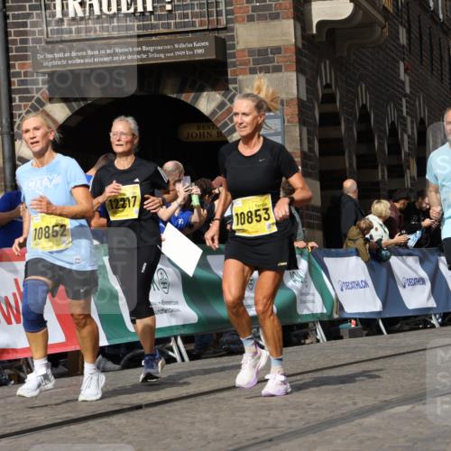 13.09.2026 - 21. swb-Marathon Bremen Strokosch-Dieckow http://msf.ph/oto/10384549 13.09.2026 11:06:34 Ziel 10375, 10376, 10681, 10682, 11029, 11340, 11374, 11432, 11460, 11674, 11690, 11729, 11775, 11786, 11849, 12479, 10323, 10654, 10795, 10849, 10989, 11066, 11370, 12124, 12146, 12219, 12249 meine-sportfotos.de